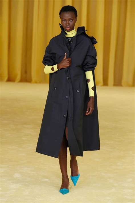 prada modenschau 2021|prada ss 2021.